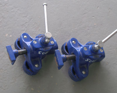 /sites/diamondhirecomau//assets/public/image/ProductListing/Floor clamps.jpg